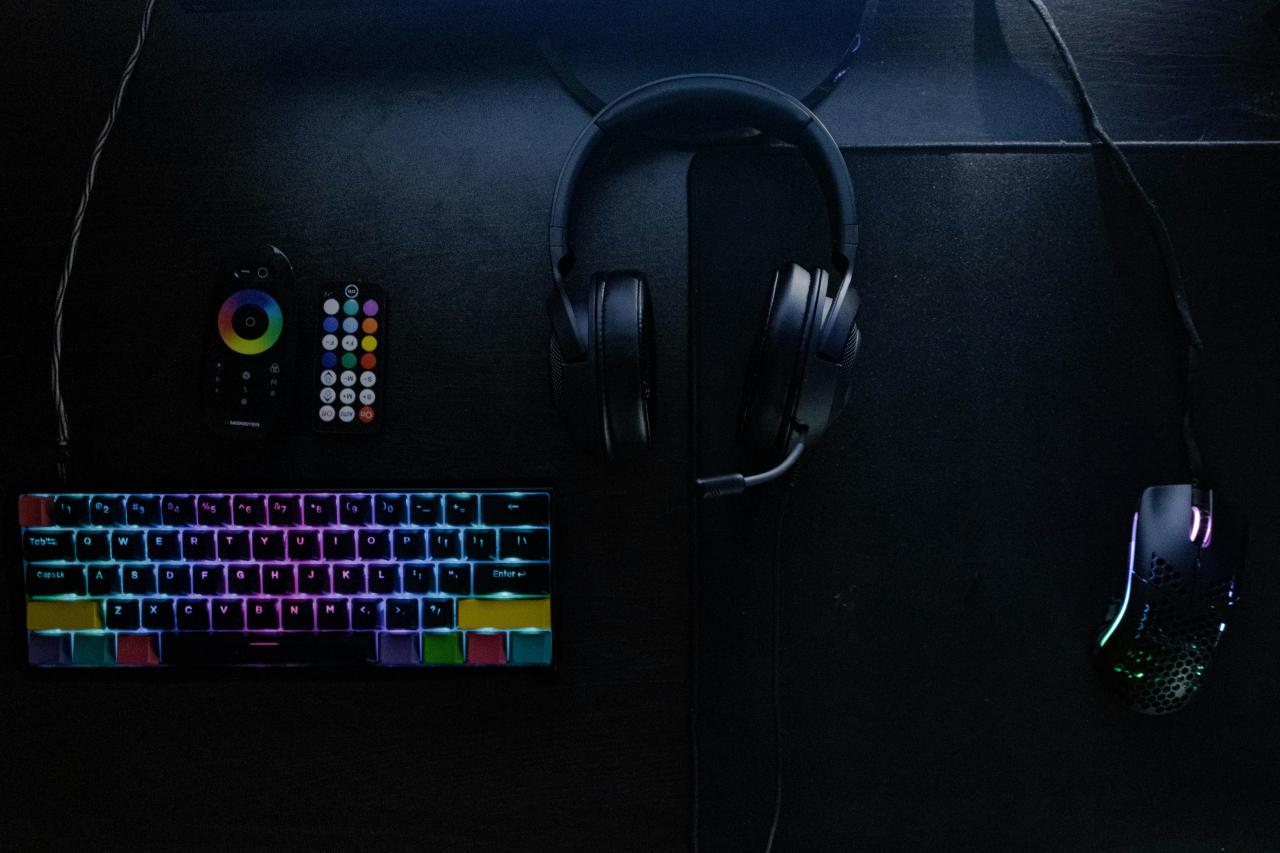 black and yellow gaming keyboard